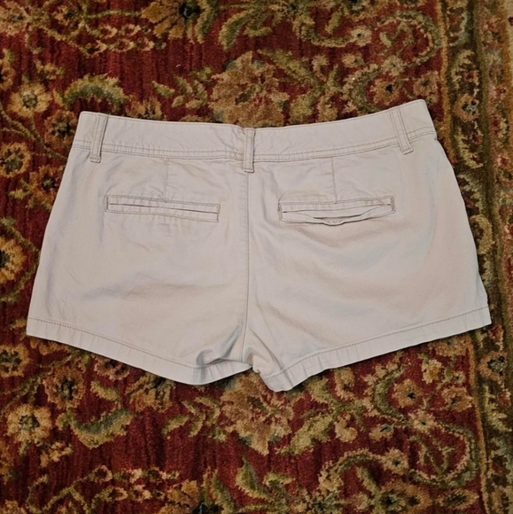 Bundle 3 for $25 / Arizona shorts - Picture 2 of 3